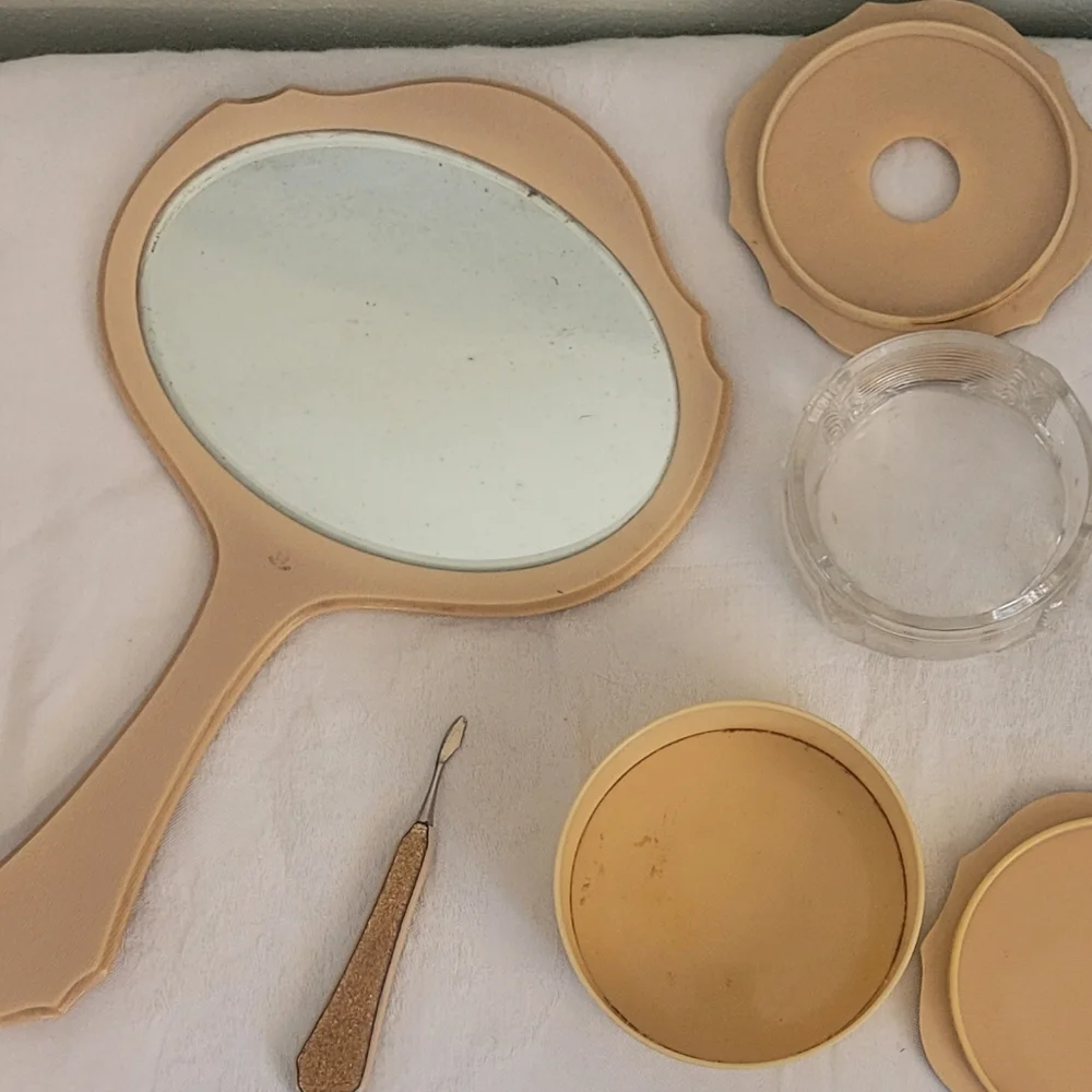 Vintage 30s Vanity Set